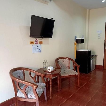 V.Hotel & Resort Hat Yai Esterno foto