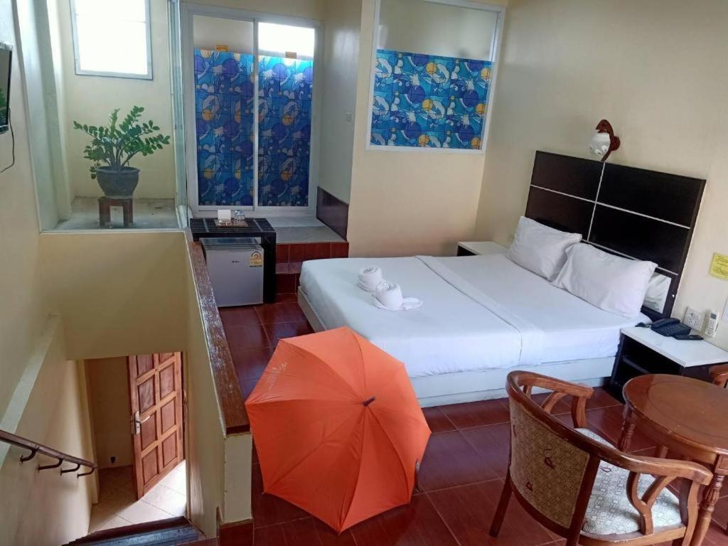 V.Hotel & Resort Hat Yai Esterno foto